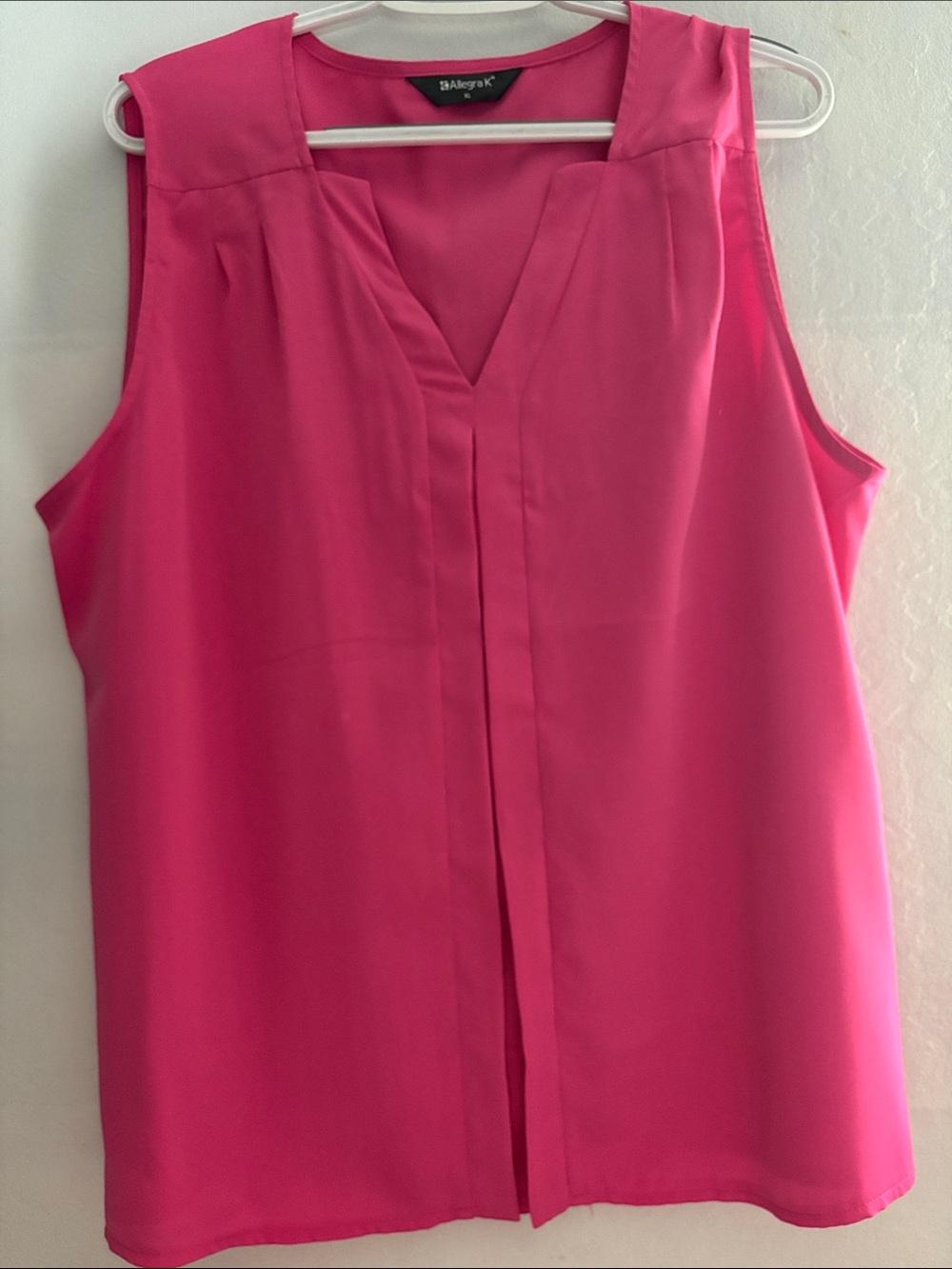 Allegra K Sleeveless V-Neck Camisole in Bright Pink